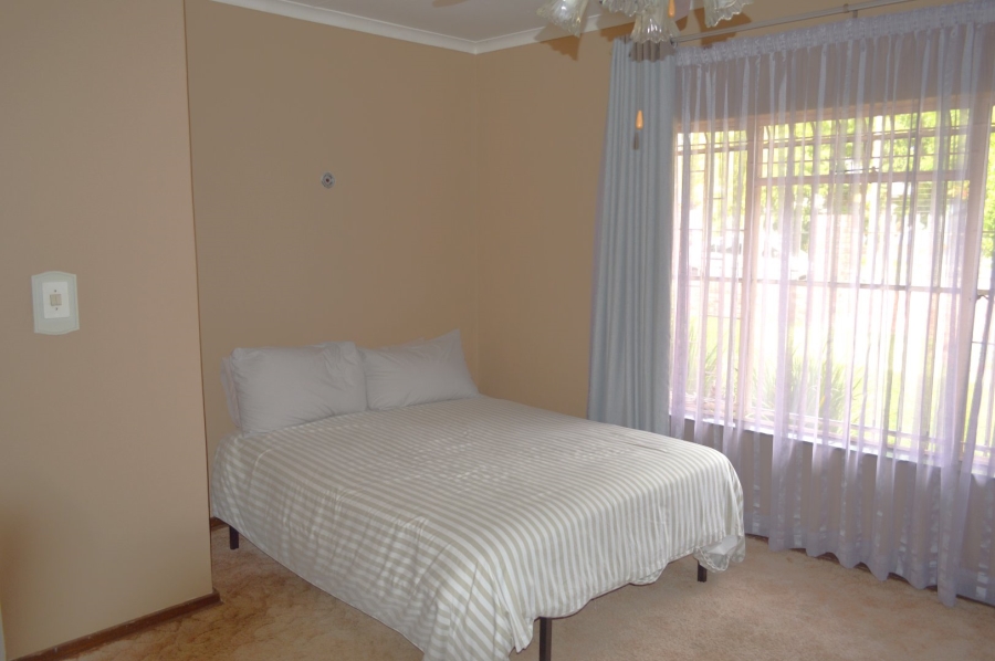 4 Bedroom Property for Sale in Flimieda North West